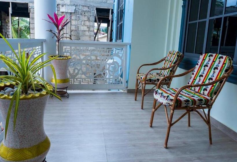 آپارتمان لوکس 2 خوابه, Opheboat Villa And Cuisine Services