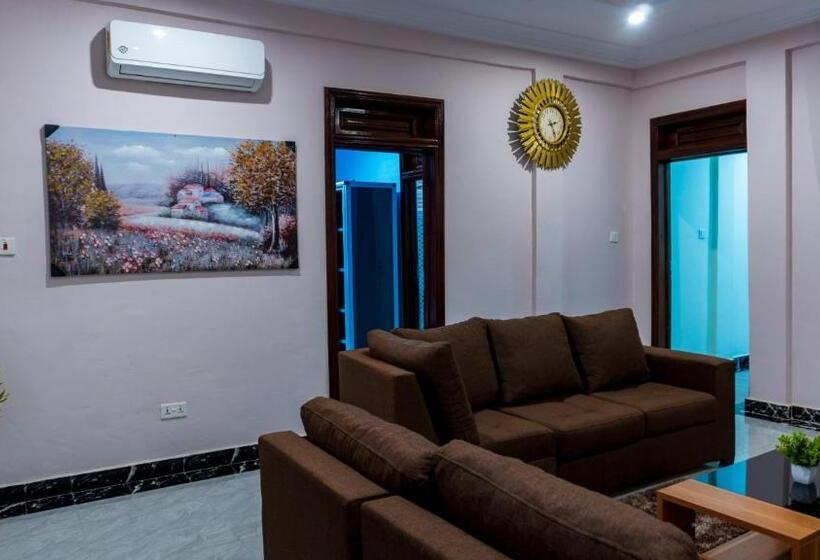 آپارتمان لوکس 2 خوابه, Opheboat Villa And Cuisine Services