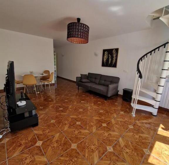 Семейный Номер Совместный Санузел, 3 Cosy Bedrooms House With 4 Beds Near Paris