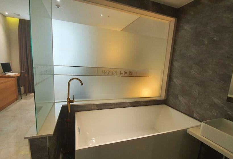 اتاق لوکس, Benikea Hotel Yangsan