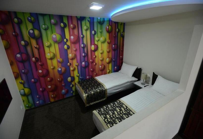 سوییت, Garni Hotel Hollywoodland Wellness & Aquapark