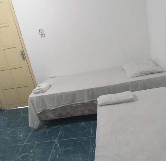 اتاق استاندارد, Raiz
