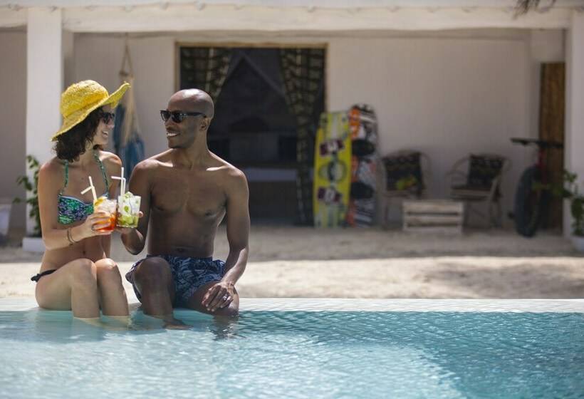 ダブルベッドスタンダードルーム, The Loop Beach Resort