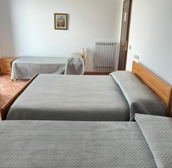 غرفة قياسية رباعية, Agriturismo Quisisana
