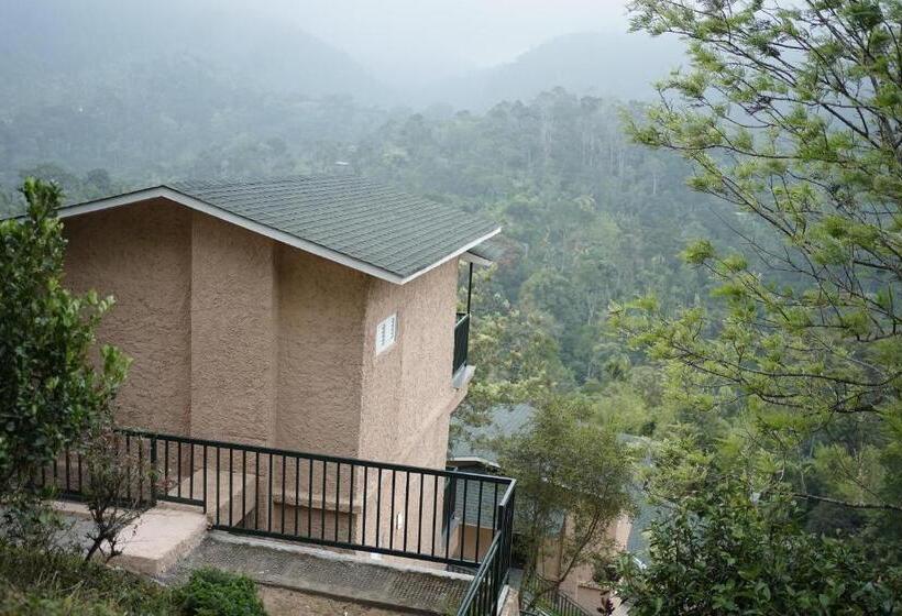 발코니 디럭스 룸, The Violet Thekkady