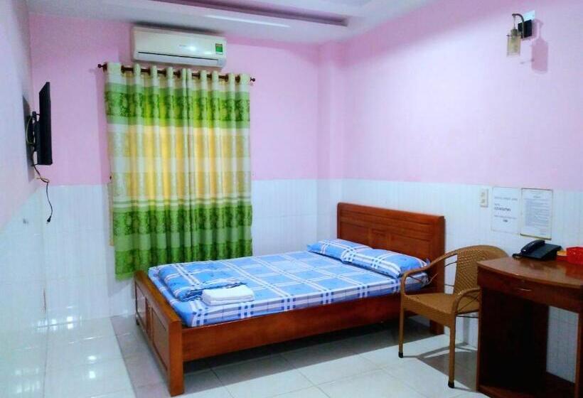 اتاق استاندارد, Ngọc Anh