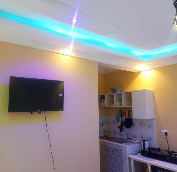 آپارتمان 1 خوابه همکف, Hemison Homes