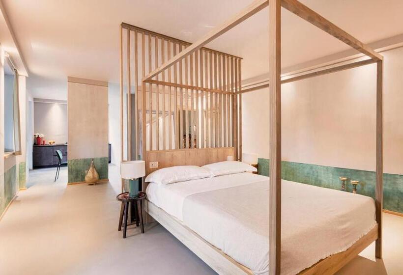 Номер Deluxe, Asilo In Barolo