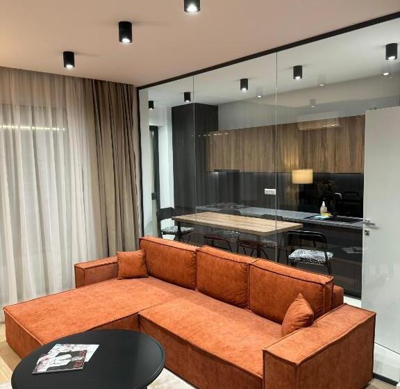 آپارتمان 1 خوابه با بالکن, Warm Hotel Apartment