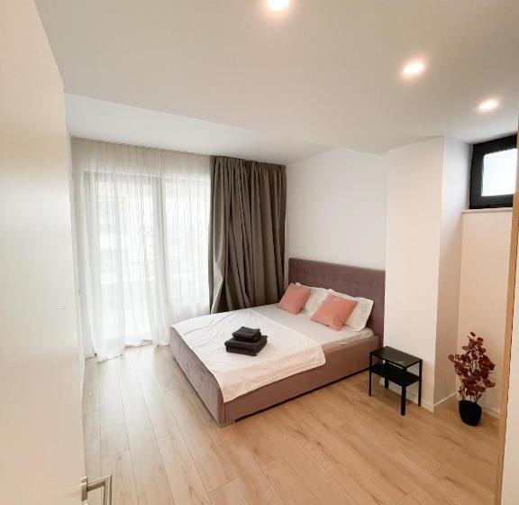 آپارتمان 1 خوابه با بالکن, Warm Hotel Apartment