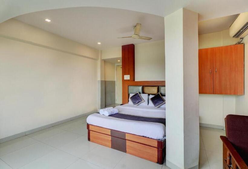 Номер Deluxe, New Sarovar Grand