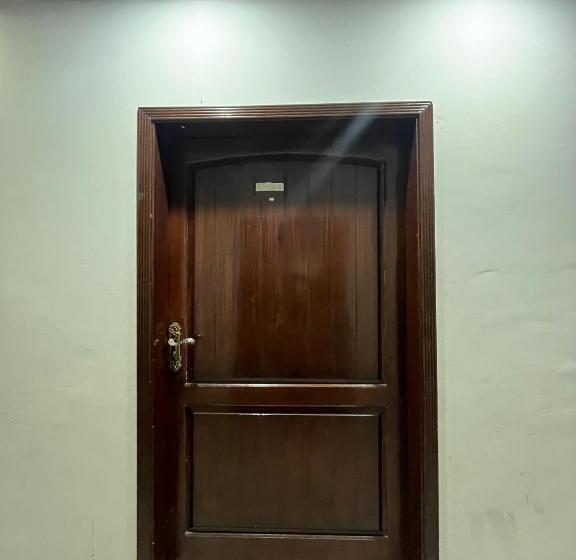 سوییت خانوادگی, Manzara Hotel & Restaurant