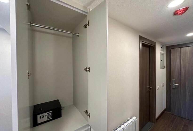 1 Bedroom Apartment Mountain View, Beautiful Apartments Near The Sea Adlia Street