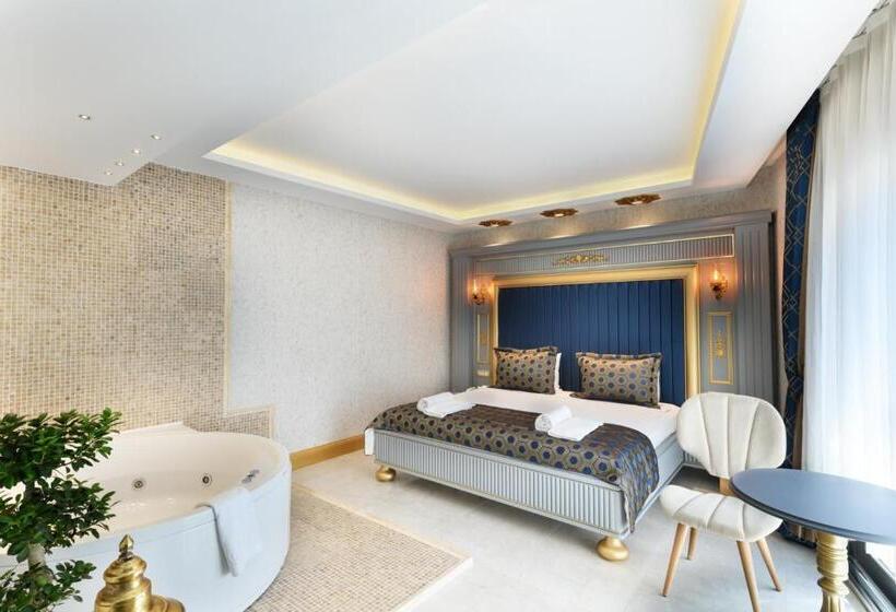 带按摩浴盆的套房, Five Diamonds Hotels