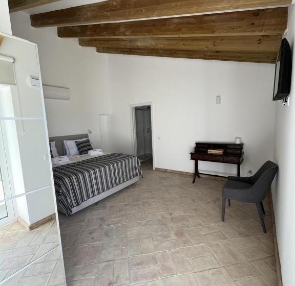 سوییت لوکس, Villa Lobos A Sua Casa No Campo