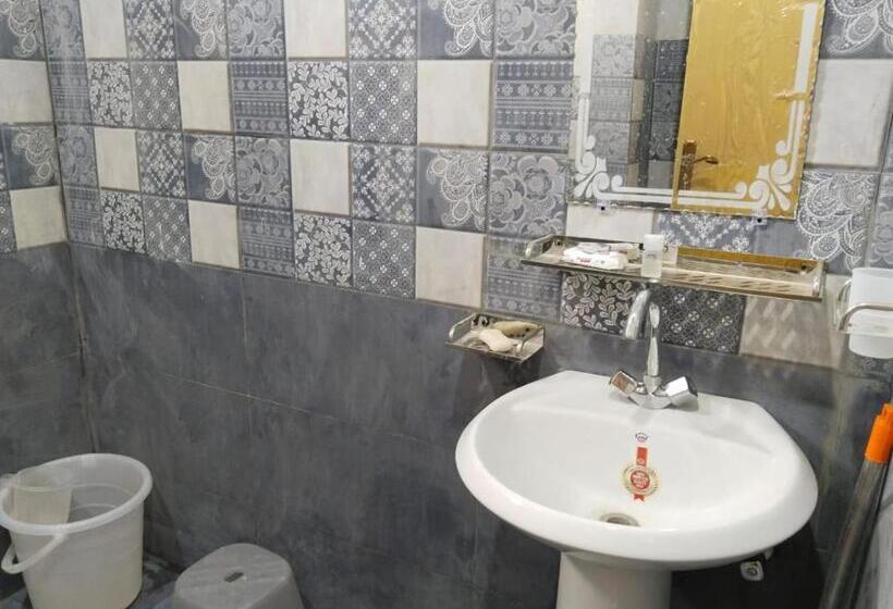 آپارتمان 1 خوابه با تراس, Murree Oaks Apartments