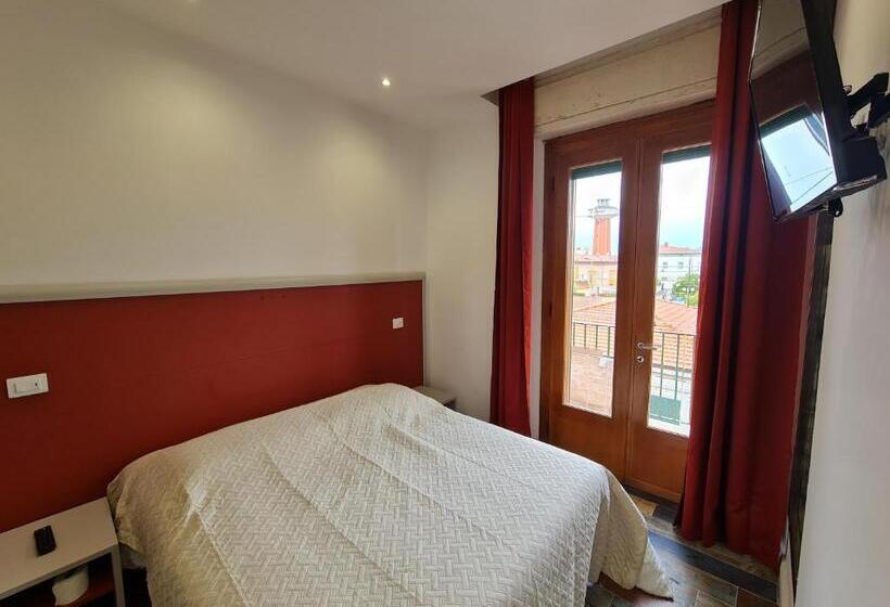 اتاق سوپریور با تخت بزرگ, Ricci 16   Suite & Rooms