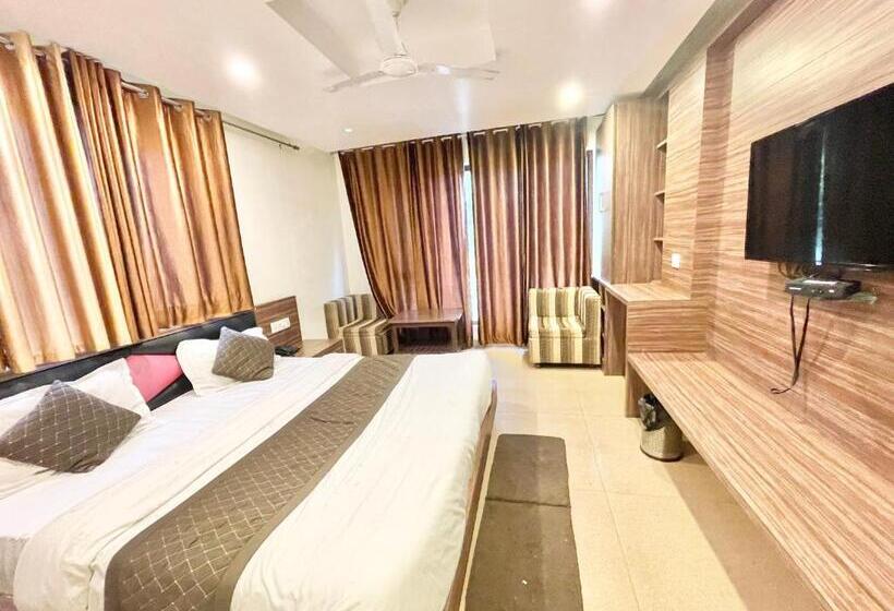 스탠다드 싱글 룸, Savoy Residency Inn ! Mussoorie होटल सवॉय रेजीडेंसी इन, হোটেল সাভয় রেসিডেন্সি ইন , Near Mall Road H