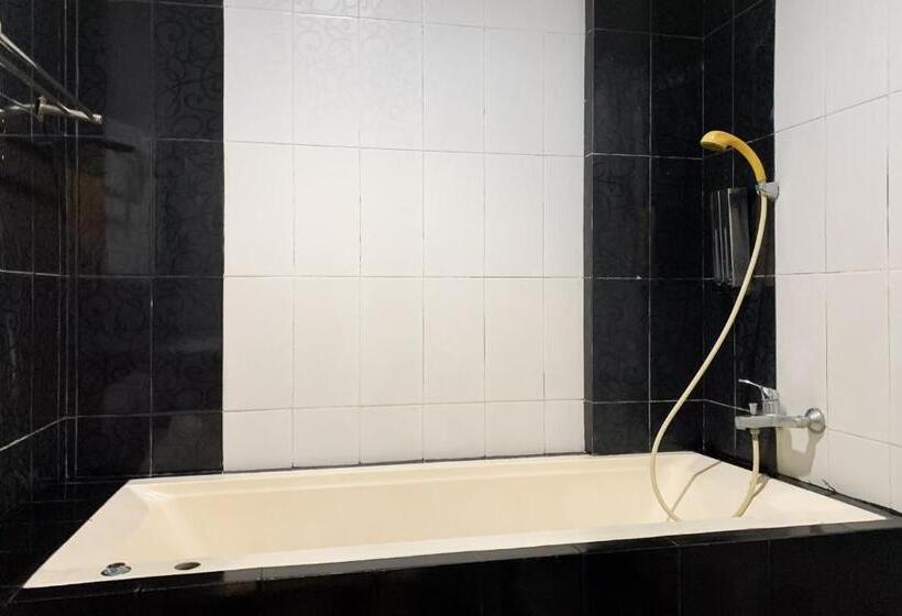 Номер Deluxe, Sr Residence Near Mall Ciputra Cibubur Mitra Reddoorz