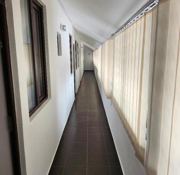 اتاق استاندارد, Roua Muntilor