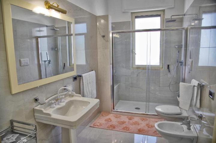 Quarto Triplo Estandar, B & B Quadrifoglio
