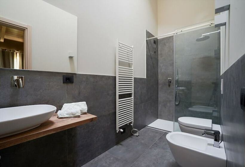 Quarto Deluxe Vista Piscina, Marylinda