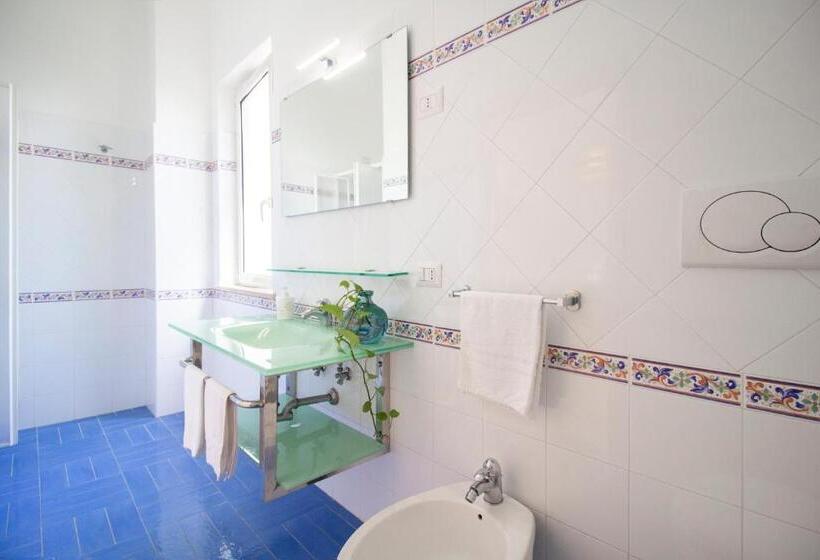 Номер Стандарт, La Casa Del Sole   Beachfront B&b   Anzio