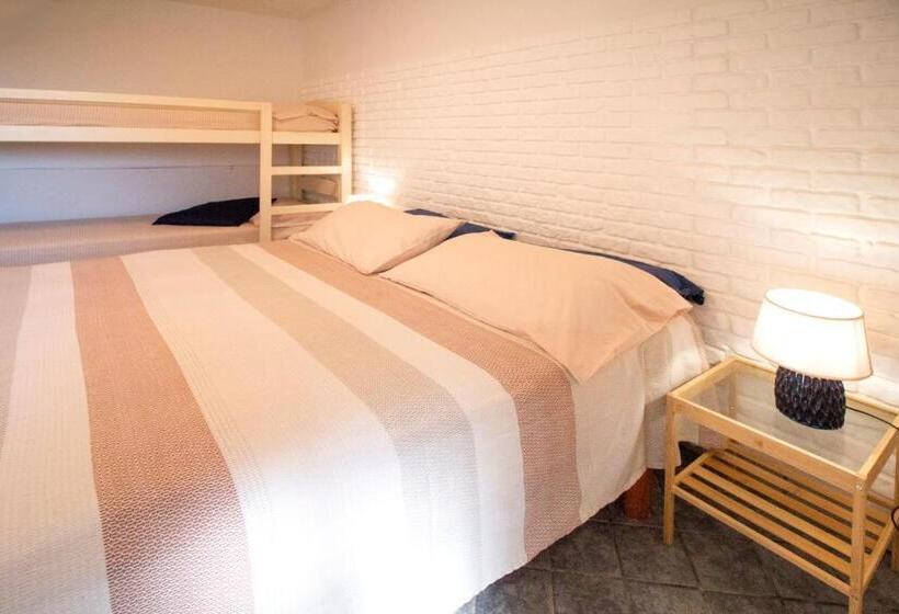 Семейный Номер, La Casa Del Sole   Beachfront B&b   Anzio