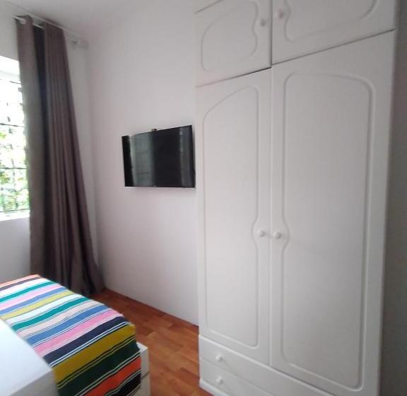 Quarto Estandar, Dar Al Khatib