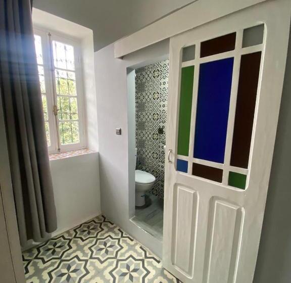 Quarto Estandar Cama King, Dar Al Khatib