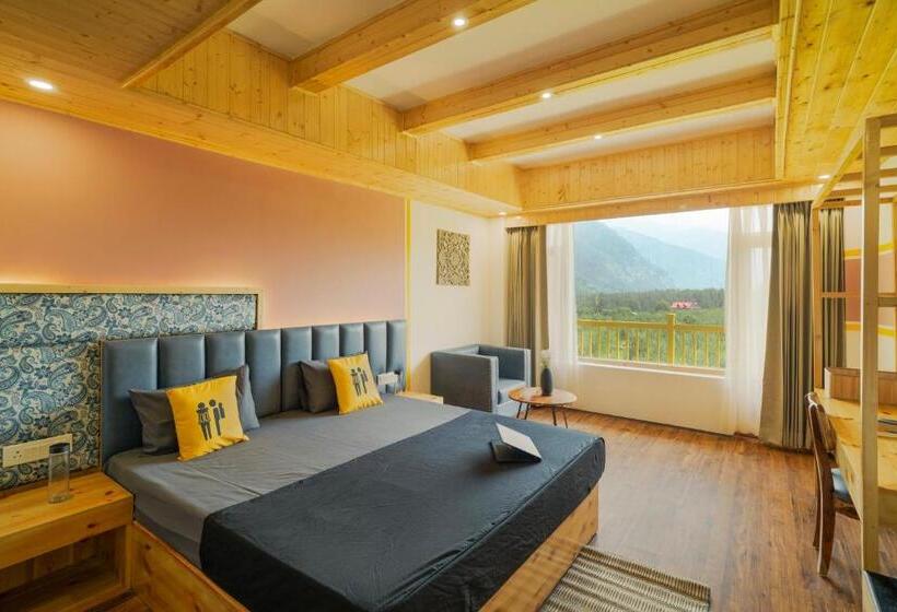 اتاق سوپریور با چشم‌انداز, The Hosteller Old Manali, Manu Temple