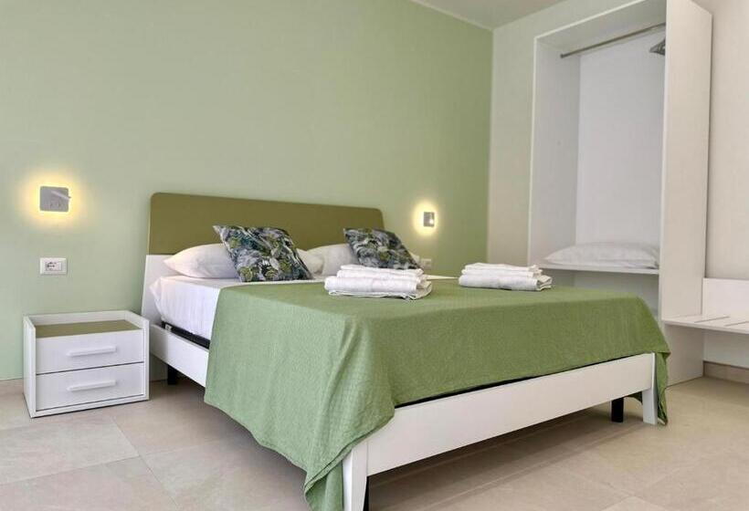 Quarto Deluxe, Pasitea Tropea