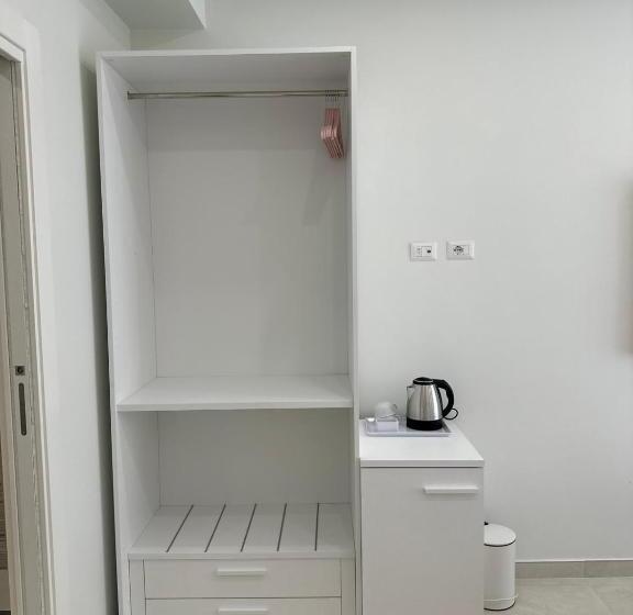 Quarto Estandar com Sacada, Pasitea Tropea