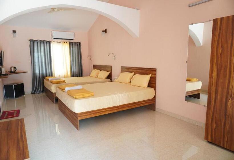 اتاق خانوادگی, Serafinos Beach Resort