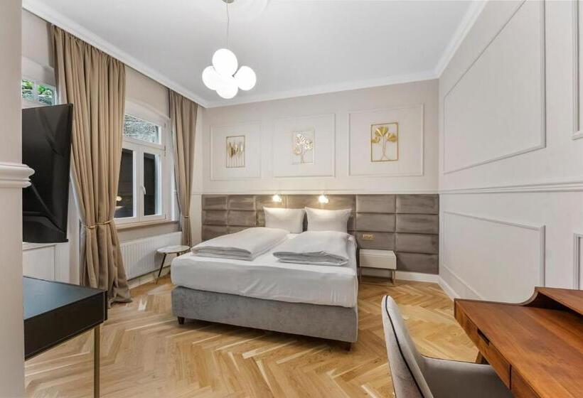 Апартаменты 2 Спальни с Террасой, Residenz Hugo