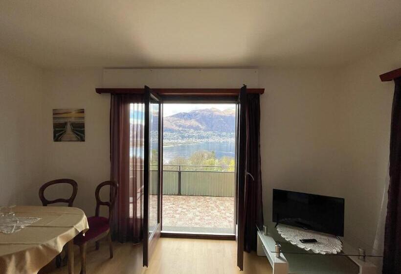Номер Deluxe с Балконом, Ristorante B&b Gambarogno