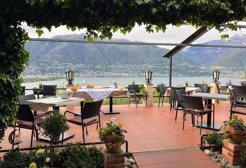 Номер Deluxe с Балконом, Ristorante B&b Gambarogno