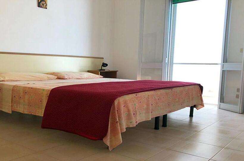 آپارتمان 1 خوابه با چشم‌انداز باغ, Odegos Residence Torre Dell Orso