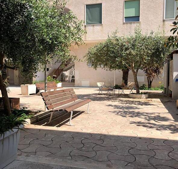آپارتمان 1 خوابه با چشم‌انداز باغ, Odegos Residence Torre Dell Orso
