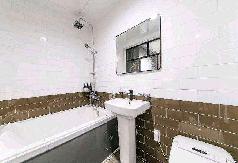 Номер Стандарт, Brown Dot Hotel Jinhae