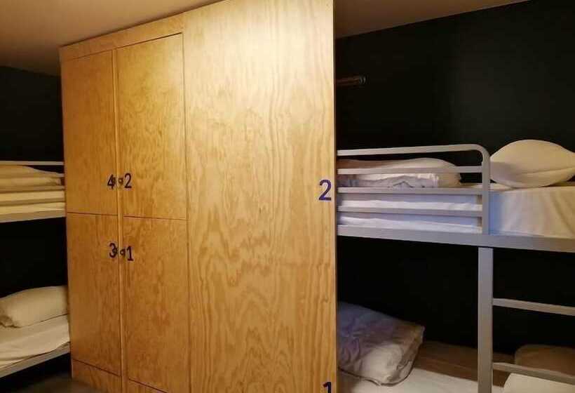 تختخواب در اتاق مشترک, Eklo Hotels Lille
