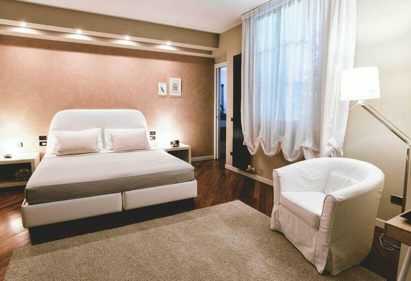 سوییت جونیور, Era Destino B&b
