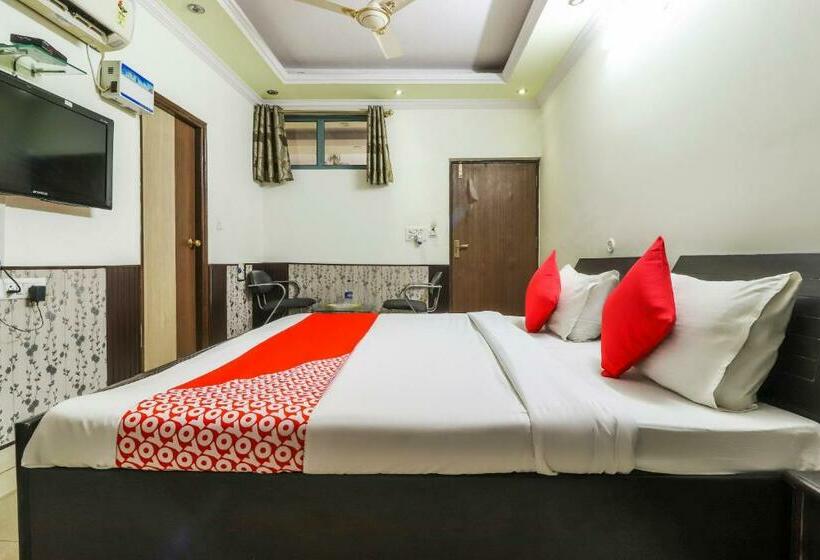 豪华房间, Sai Vatika Guest House