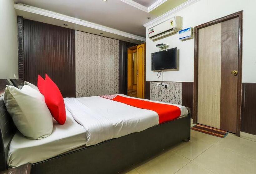 豪华房间, Sai Vatika Guest House
