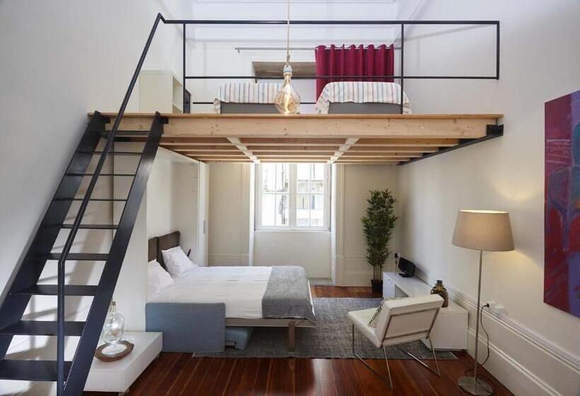 اتاق استاندارد با سرویس بهداشتی مشترک, The Passenger Hostel