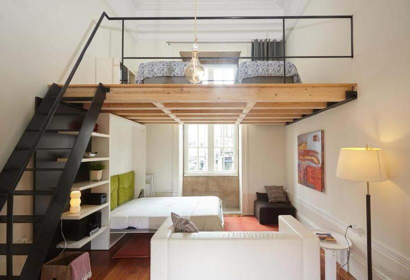 اتاق استاندارد با سرویس بهداشتی مشترک, The Passenger Hostel