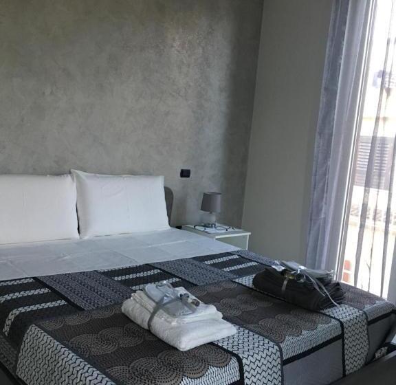Номер Deluxe с Балконом, B&b Vittorio Emanuele