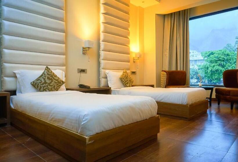 اتاق اکونومی, Ganpati Hotel Katra