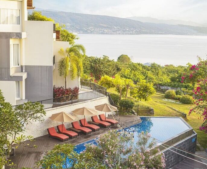 디럭스 룸 바다 전망, Swissbelinn Luwuk