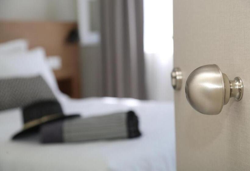 Полулюкс Повышенной Комфортности, Oiko Mini Suites